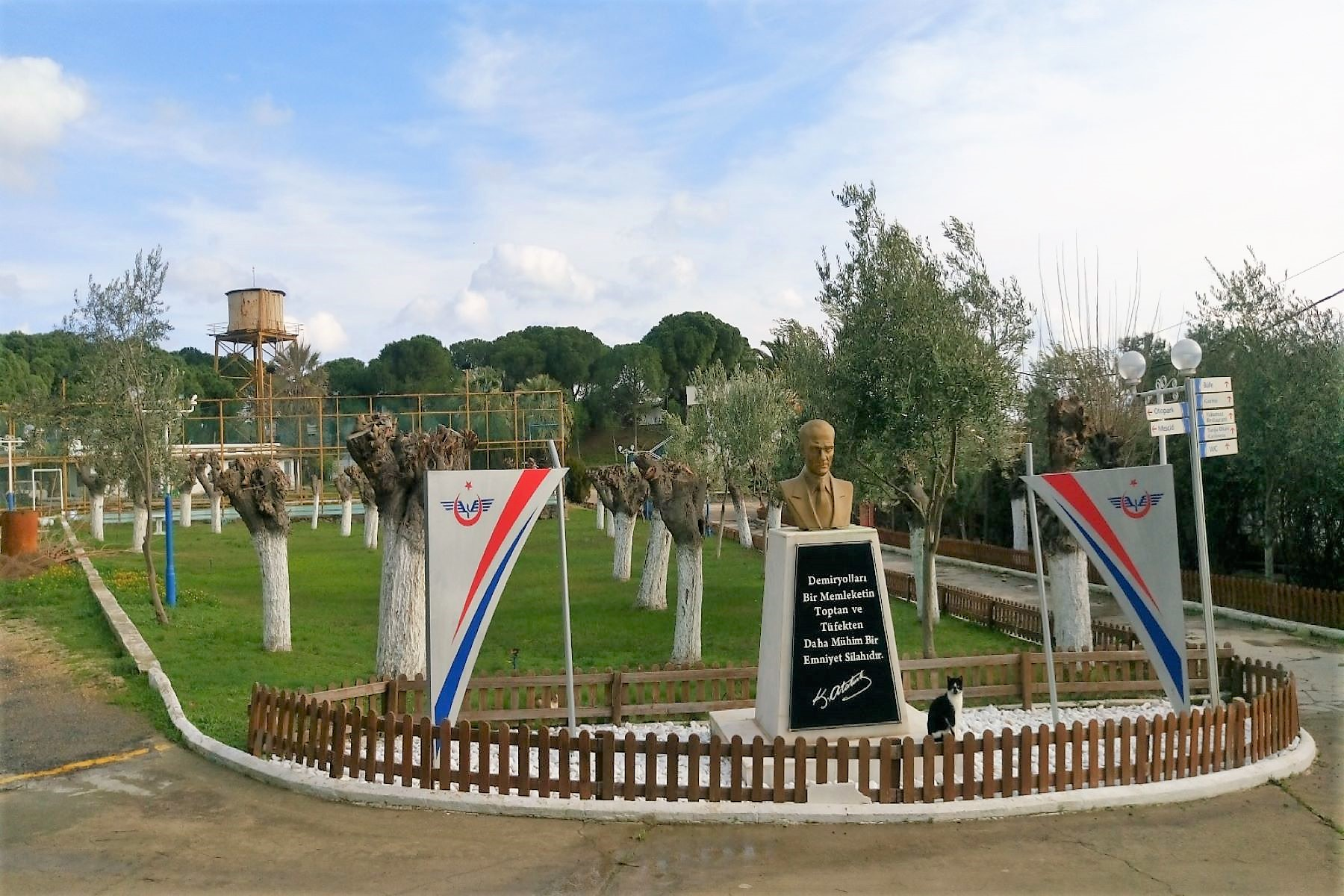 TCDD Urla Eğitim ve Dinlenme Tesisleri (Kamp) - Fotoğraf 6