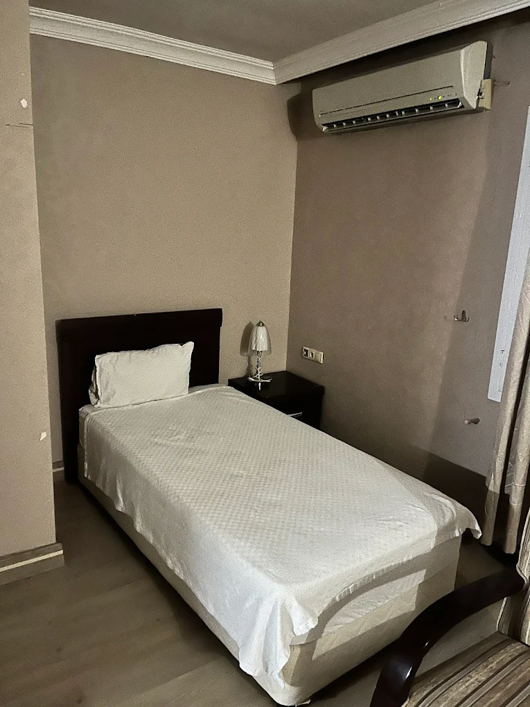 Ceyhan Öğretmenevi ve Akşam Sanat Okulu - Fotoğraf 2
