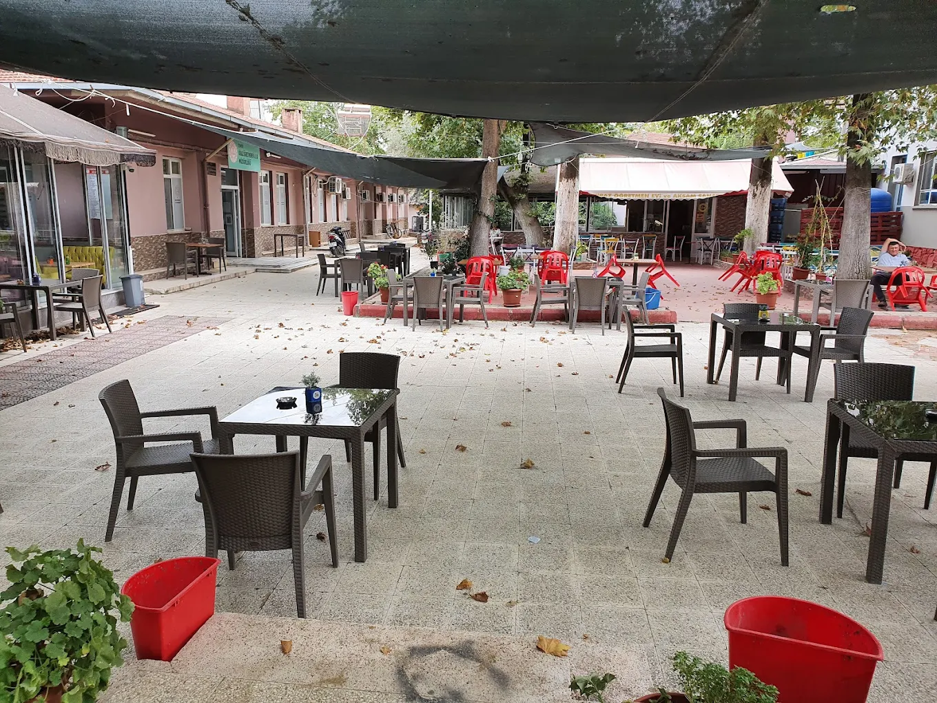 Kiraz Öğretmenevi ve Akşam Sanat Okulu - Fotoğraf 4