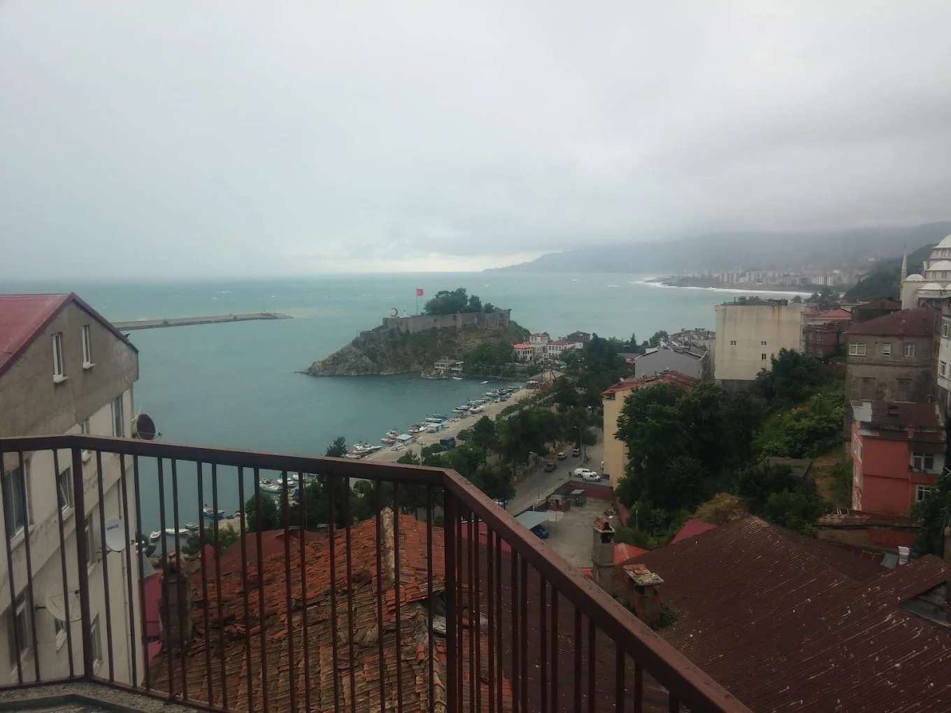 Tirebolu Öğretmenevi ve Akşam Sanat Okulu - Fotoğraf 6