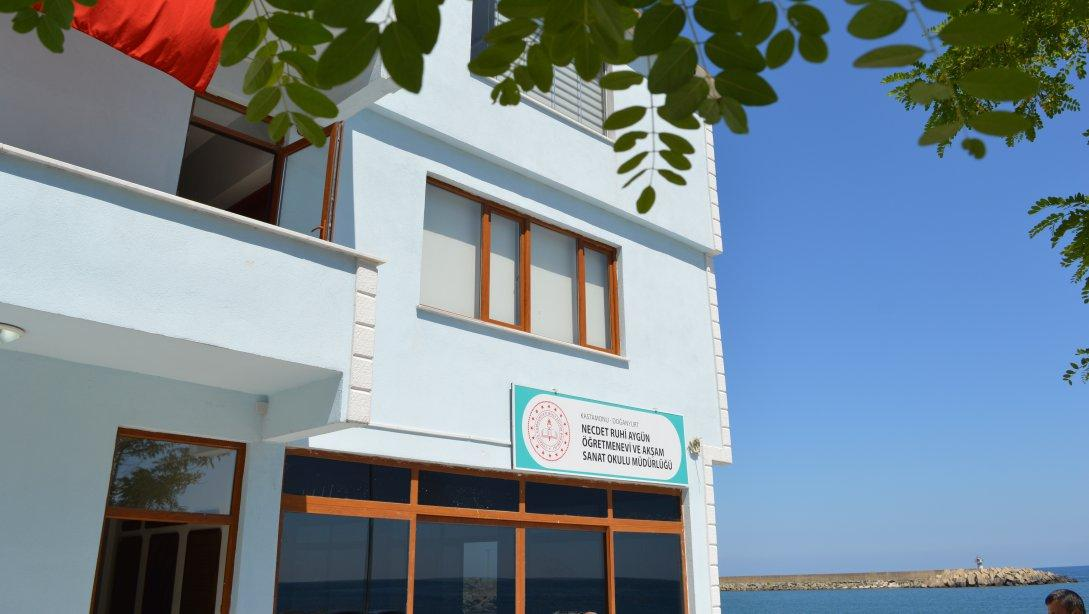 Doğanyurt Necdet Ruhi Aygün Öğretmenevi ve Akşam Sanat Okulu - Fotoğraf 6