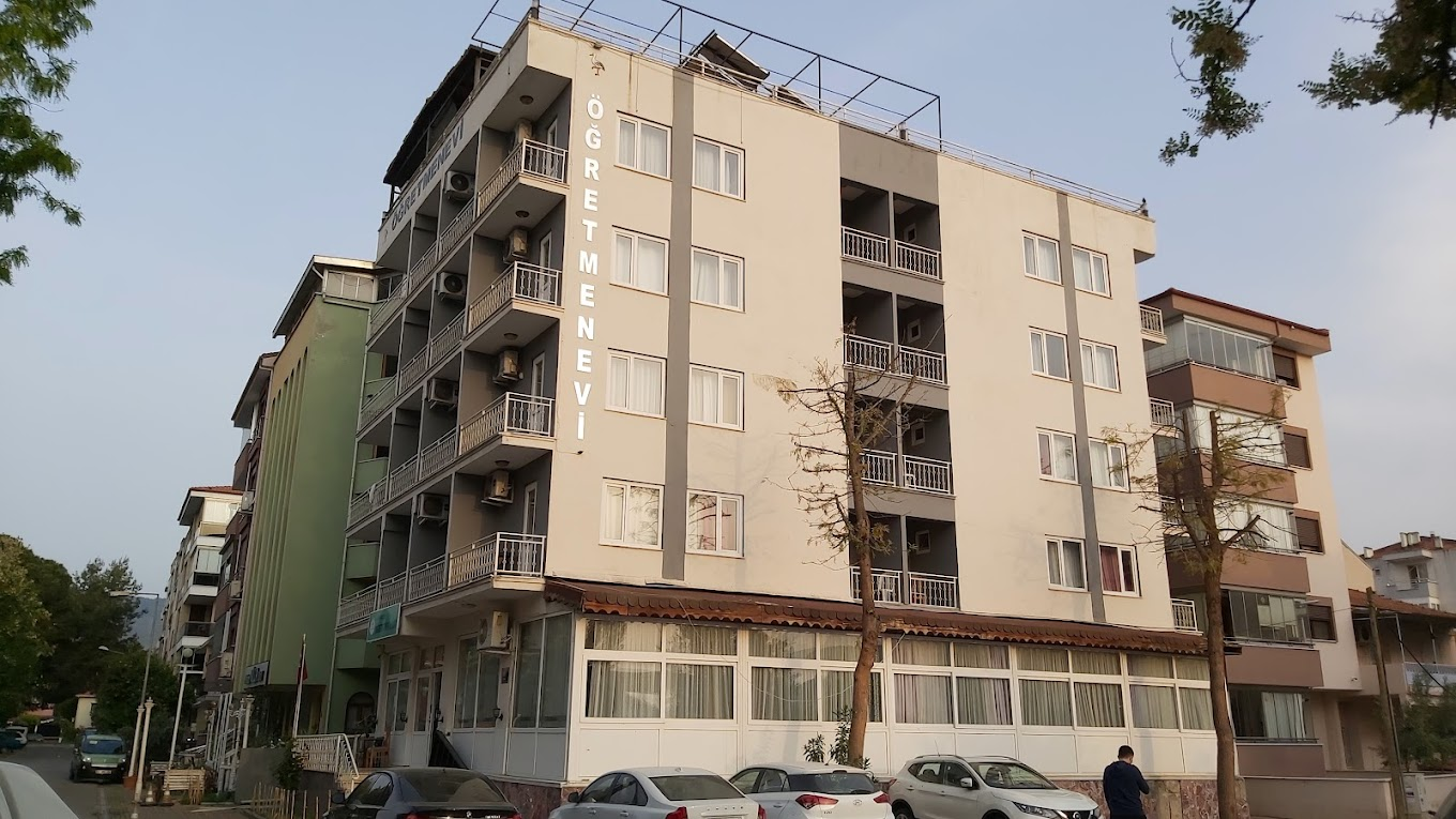 Selçuk Öğretmenevi ve Akşam Sanat Okulu - Fotoğraf 3