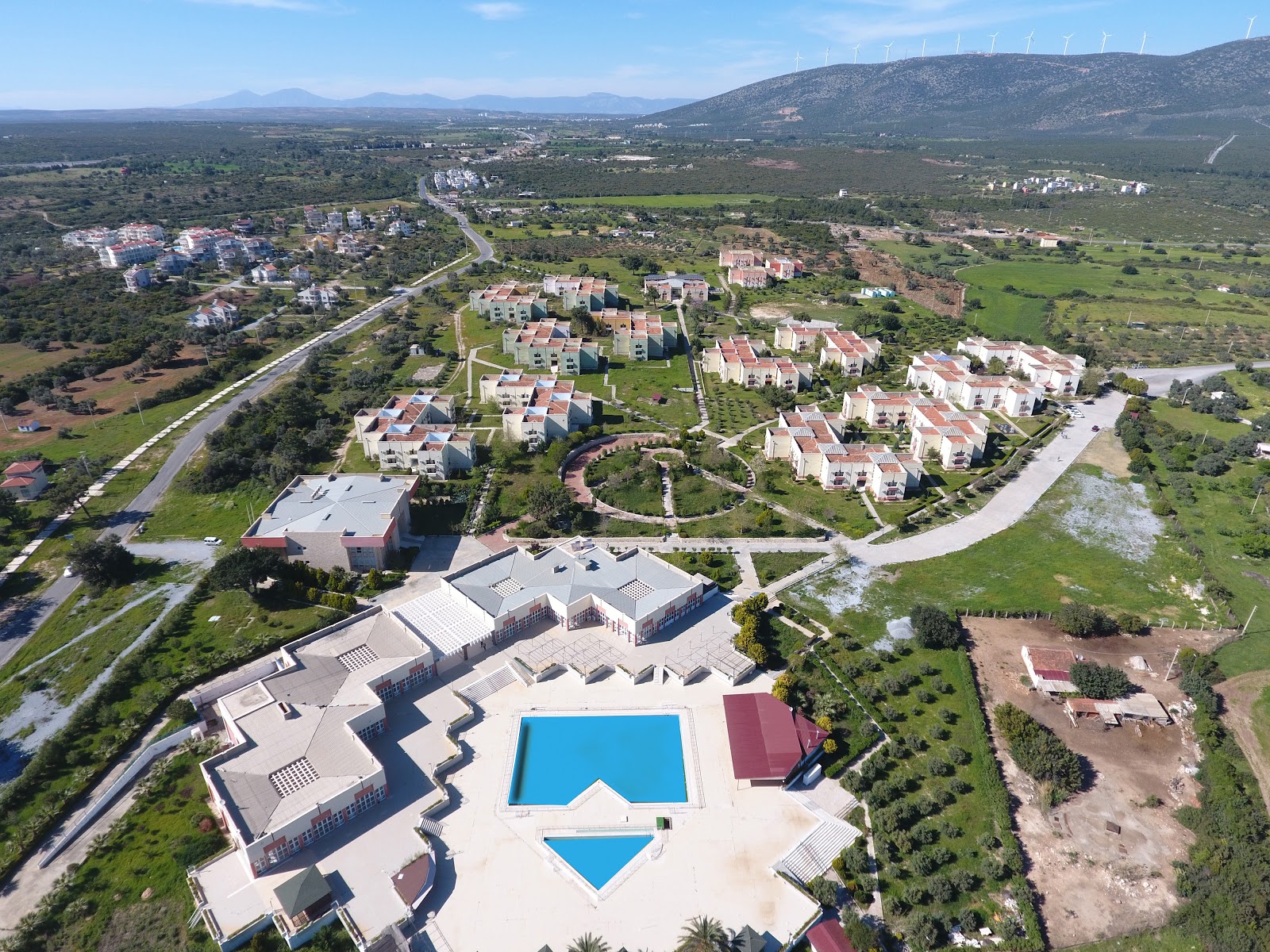 Adnan Menderes Üniversitesi Didim Sosyal Tesisleri - Fotoğraf 4