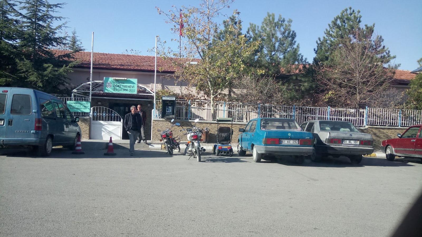 Altunhisar Öğretmenevi ve Akşam Sanat Okulu - Fotoğraf 5