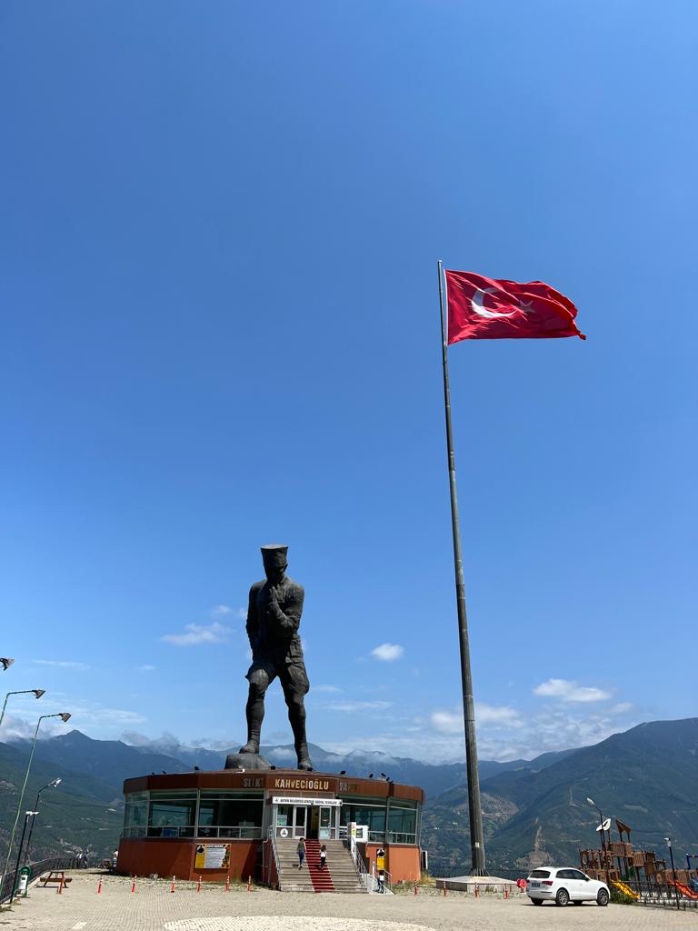 Artvin Öğretmenevi ve Akşam Sanat Okulu - Fotoğraf 2