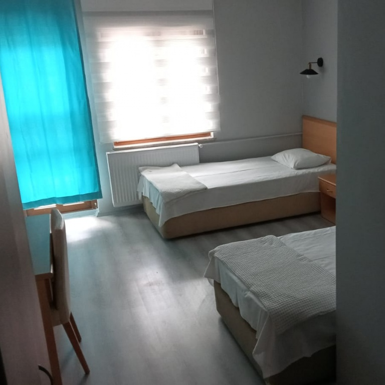 Geyve Öğretmenevi ve Akşam Sanat Okulu - Fotoğraf 4