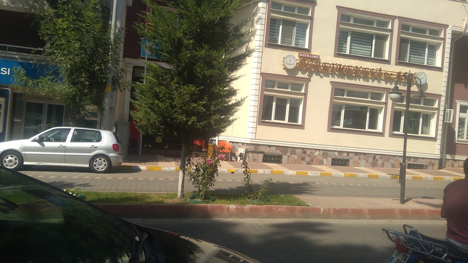 Bayramiç Öğretmen Evi ve Akşam Sanat Okulu - Fotoğraf 2