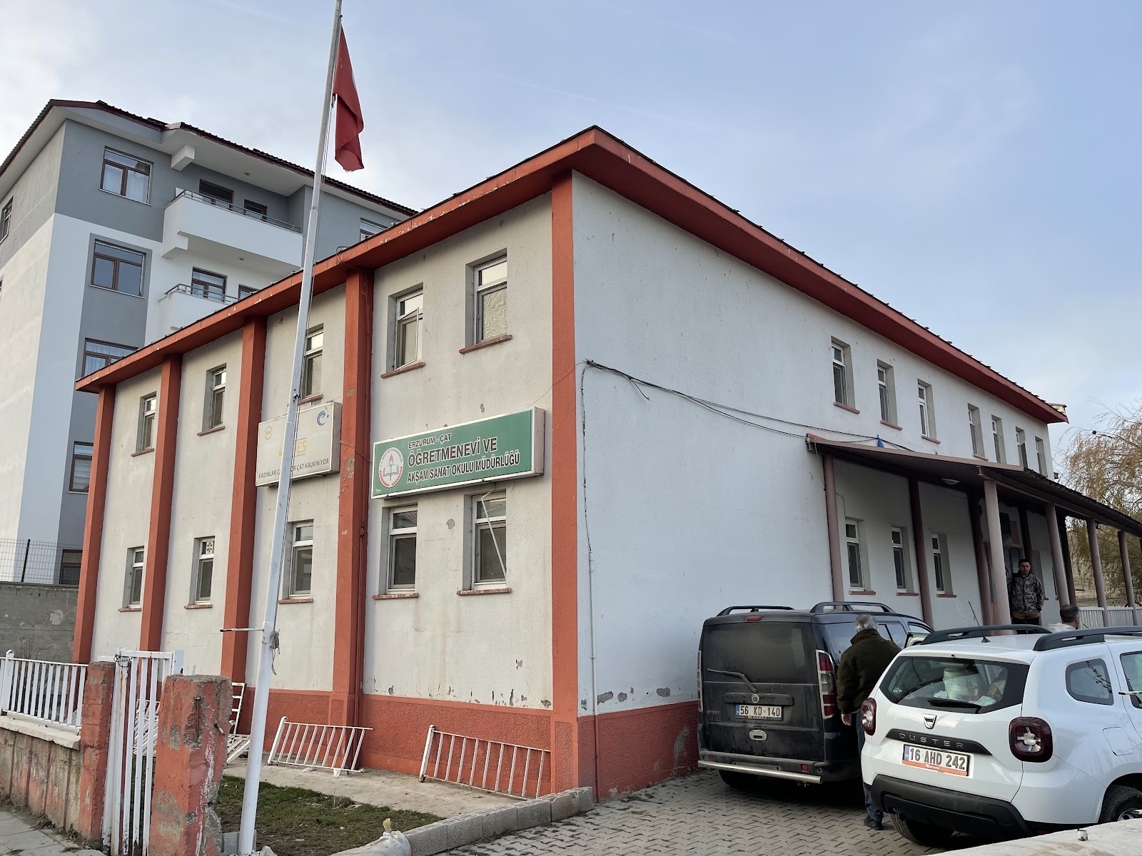 Çat Öğretmenevi ve Akşam Sanat Okulu - Fotoğraf 3