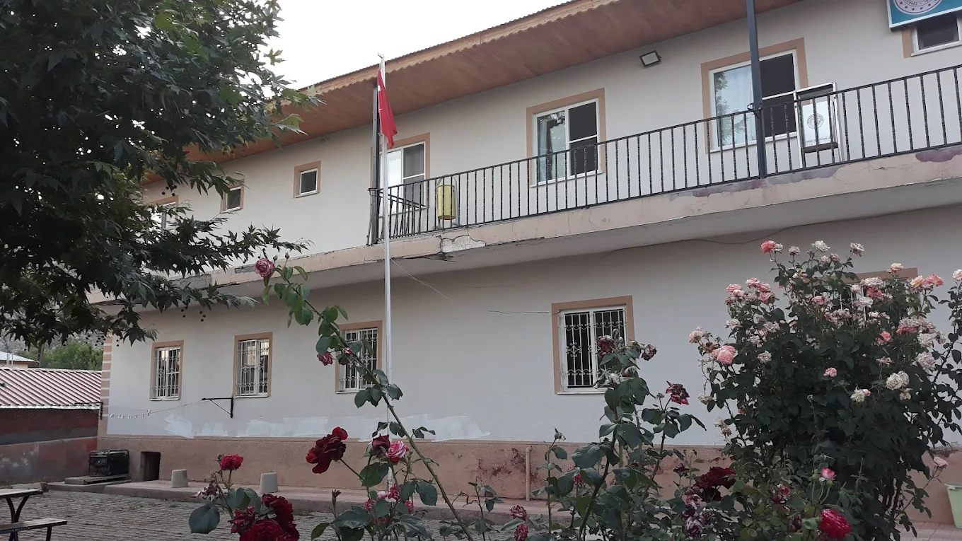Nurhak Öğretmenevi ve Akşam Sanat Okulu - Fotoğraf 3