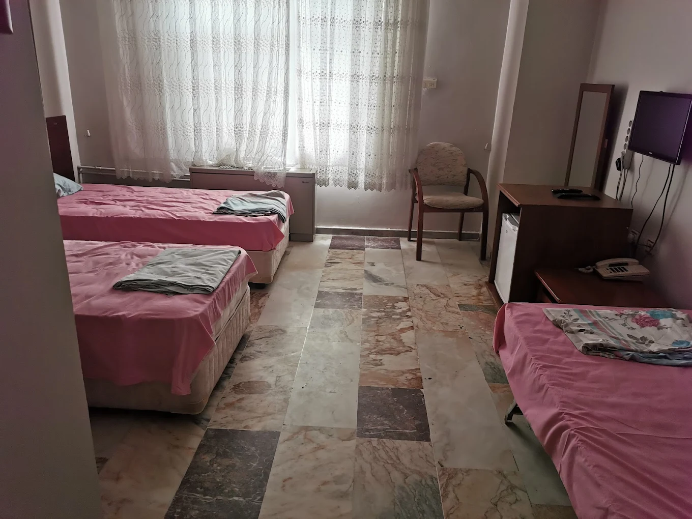 Cizre Öğretmenevi ve Akşam Sanat Okulu - Fotoğraf 4