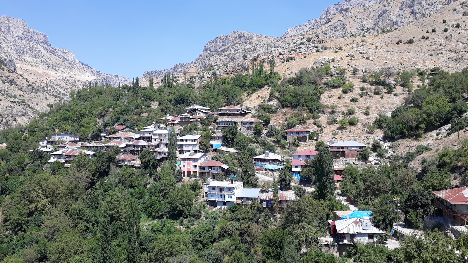 Darende Öğretmenevi ve Akşam Sanat Okulu - Fotoğraf 2