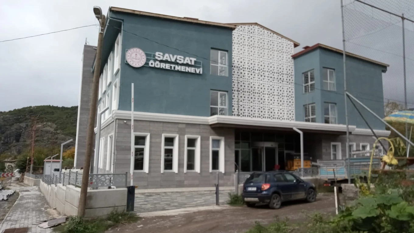 Şavşat Öğretmenevi ve Akşam Sanat Okulu - Fotoğraf 2