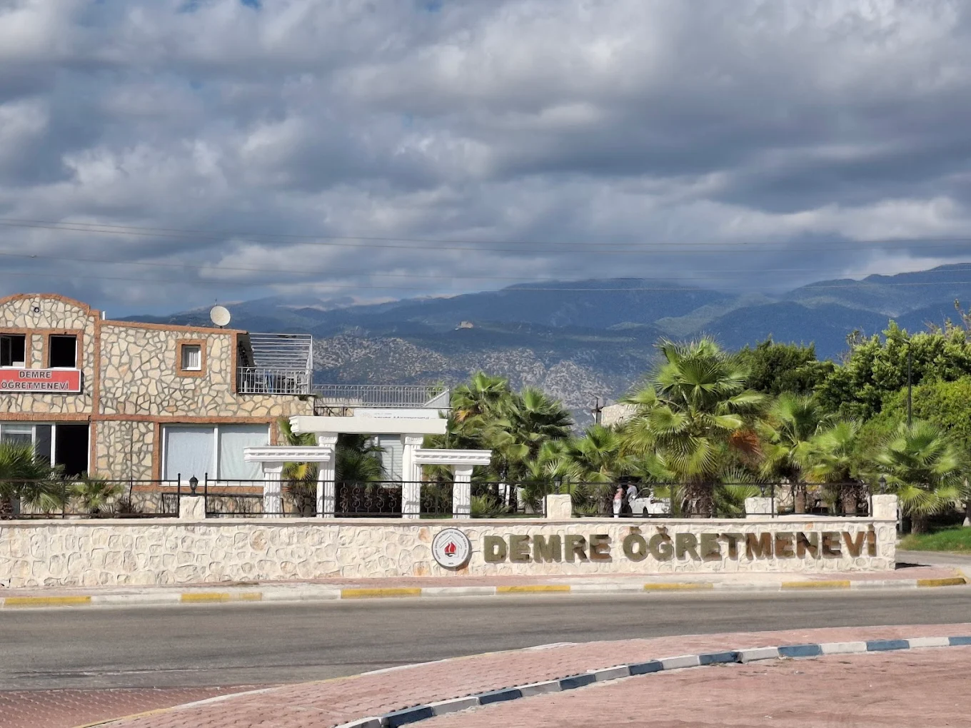 Demre Öğretmenevi ve Akşam Sanat Okulu - Fotoğraf 5