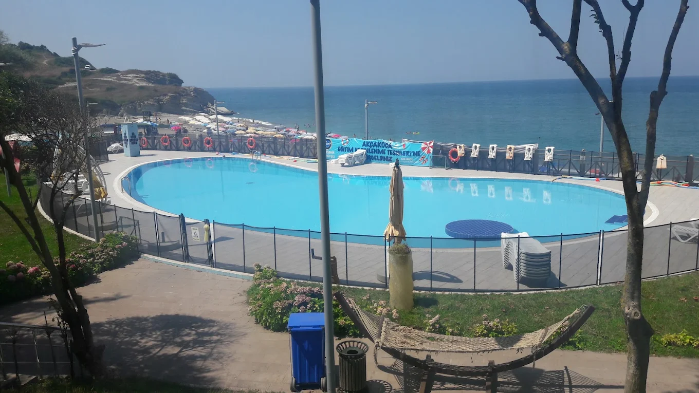Akçakoca Öğretmenevi ve Akşam Sanat Okulu - Fotoğraf 2