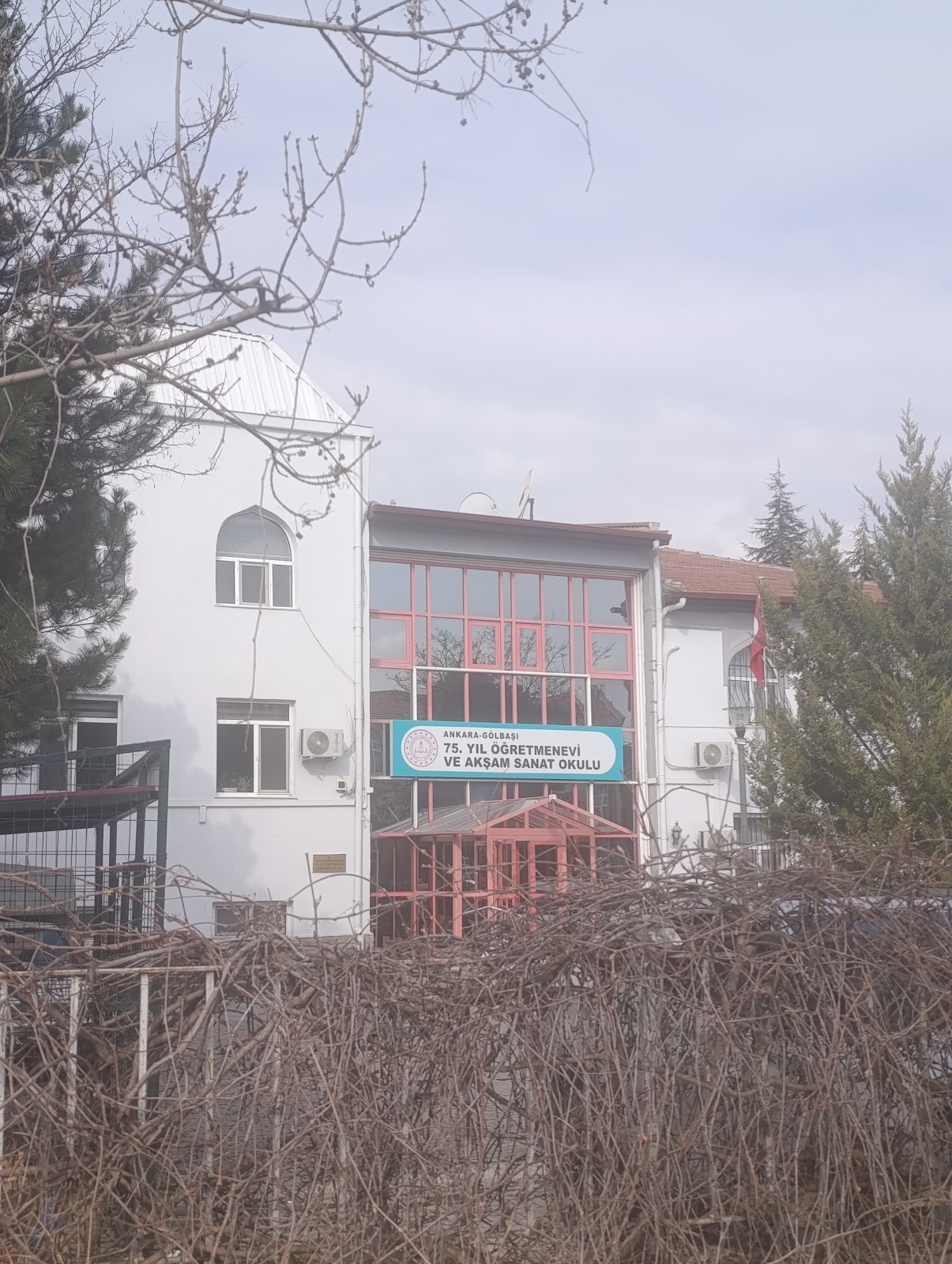 Gölbaşı Öğretmenevi ve Akşam Sanat Okulu - Fotoğraf 3
