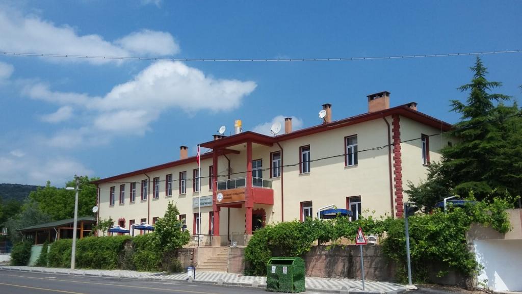 Gölpazarı Öğretmenevi ve Akşam Sanat Okulu - Fotoğraf 6