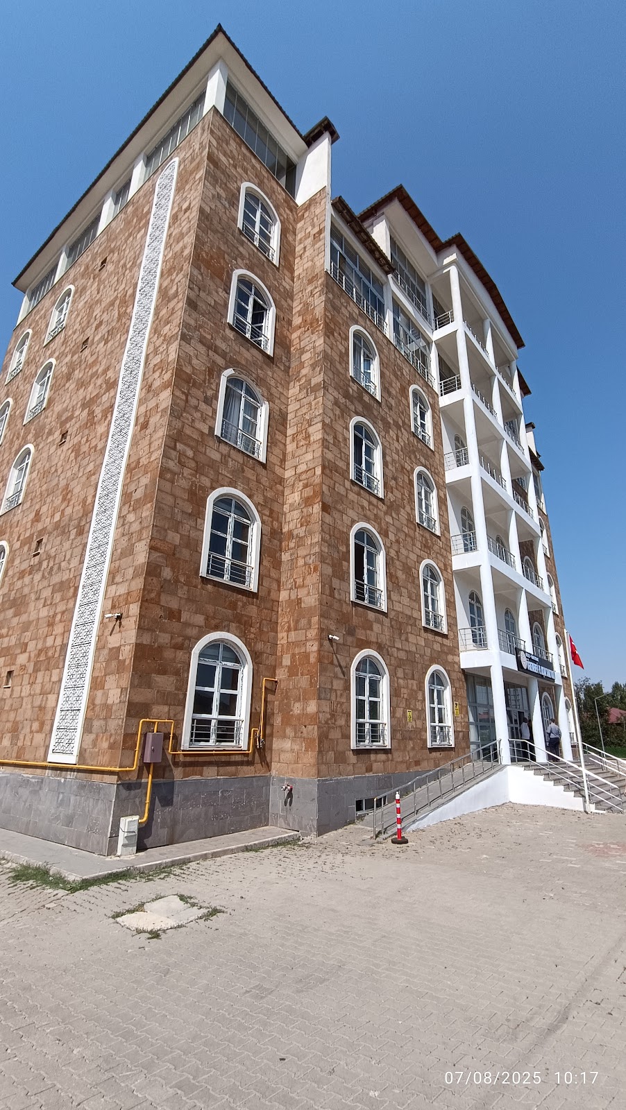 Güroymak Öğretmenevi ve Akşam Sanat Okulu - Fotoğraf 2