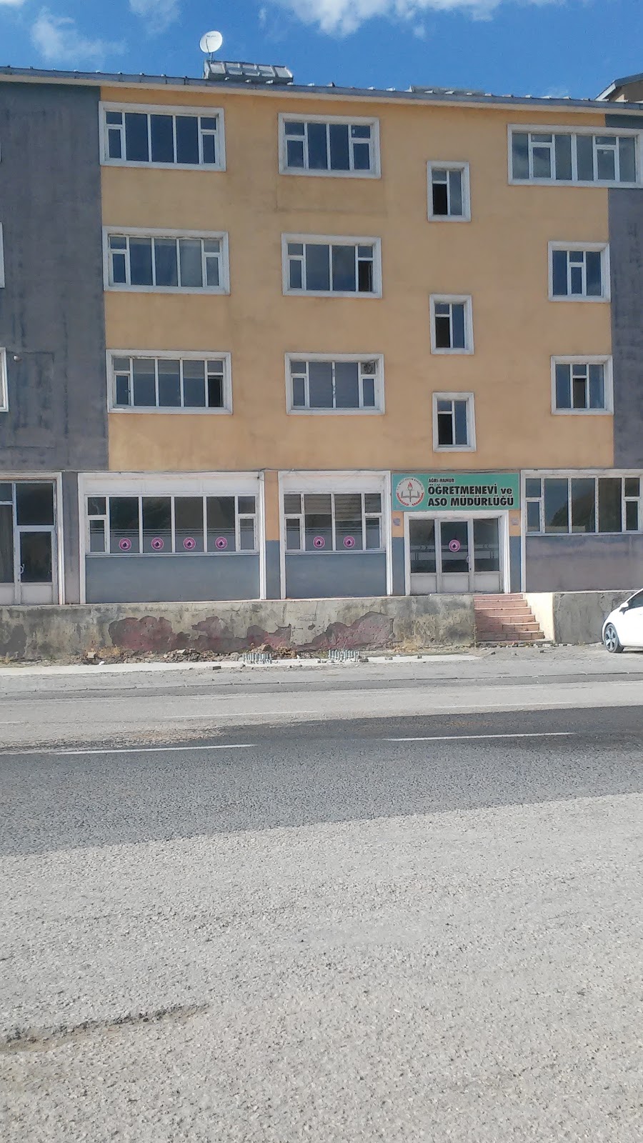Hamur Öğretmenevi ve Akşam Sanat Okulu - Fotoğraf 2