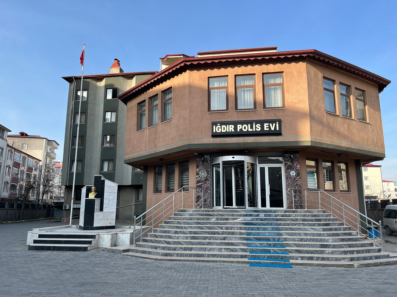 Iğdır Polisevi - Fotoğraf 2