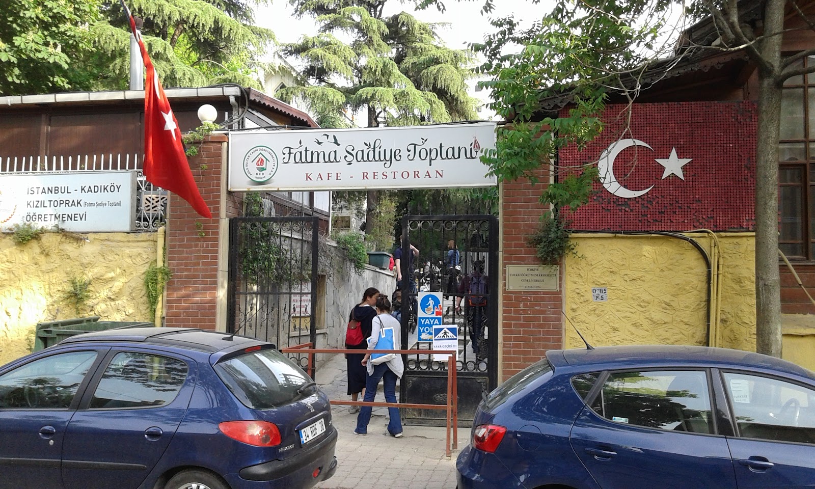 Kadıköy Kızıltoprak Öğretmenevi (F. Şadiye) - Fotoğraf 2