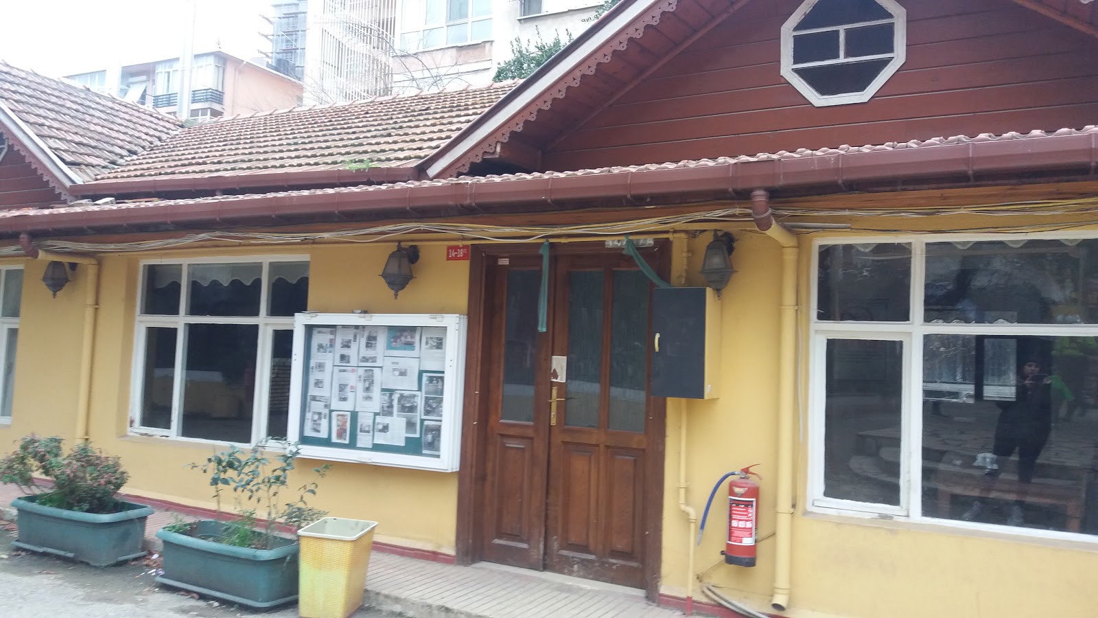 Kadıköy Kızıltoprak Öğretmenevi (F. Şadiye) - Fotoğraf 3