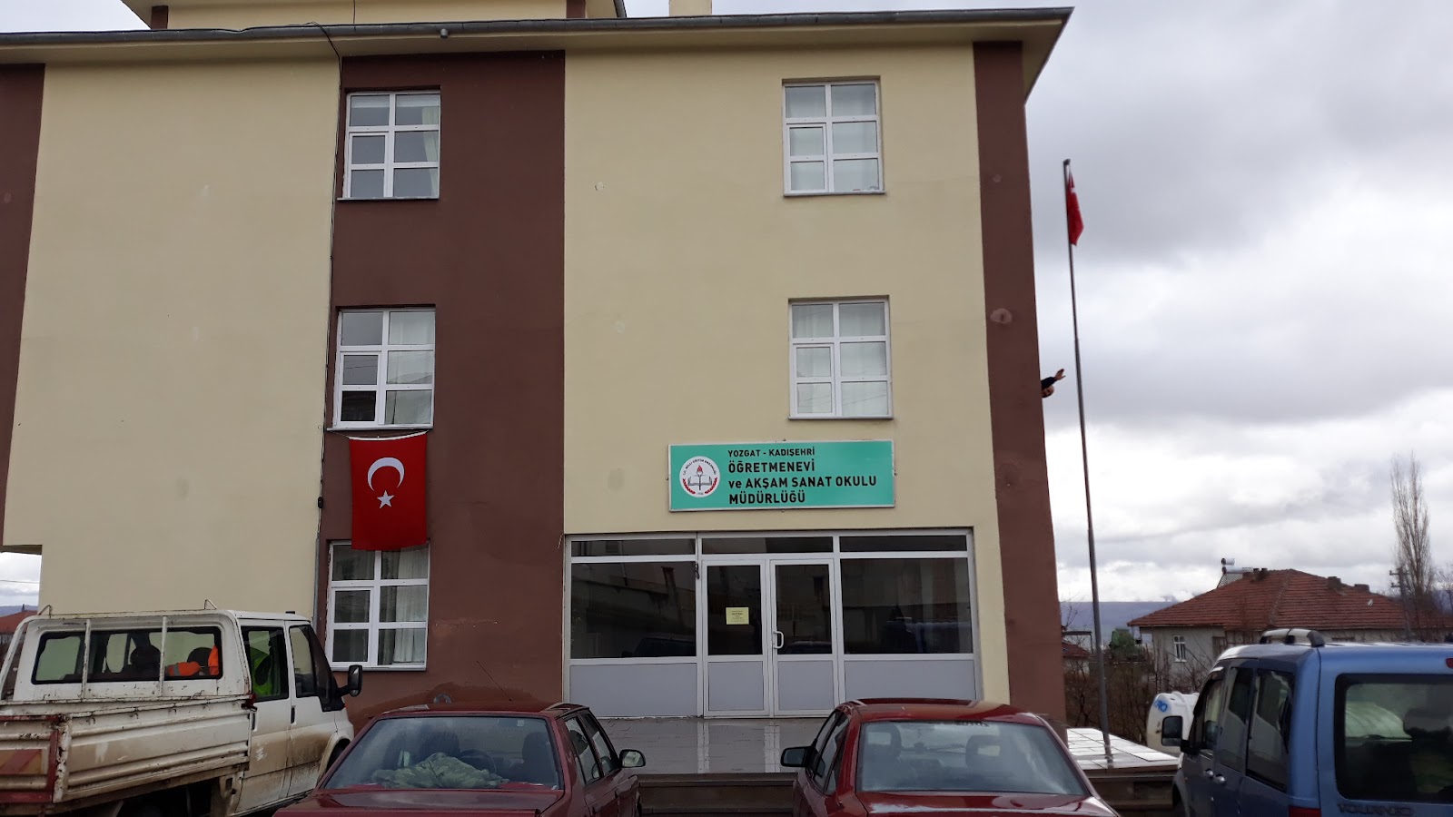 Kadışehri Öğretmenevi ve Akşam Sanat Okulu - Fotoğraf 3
