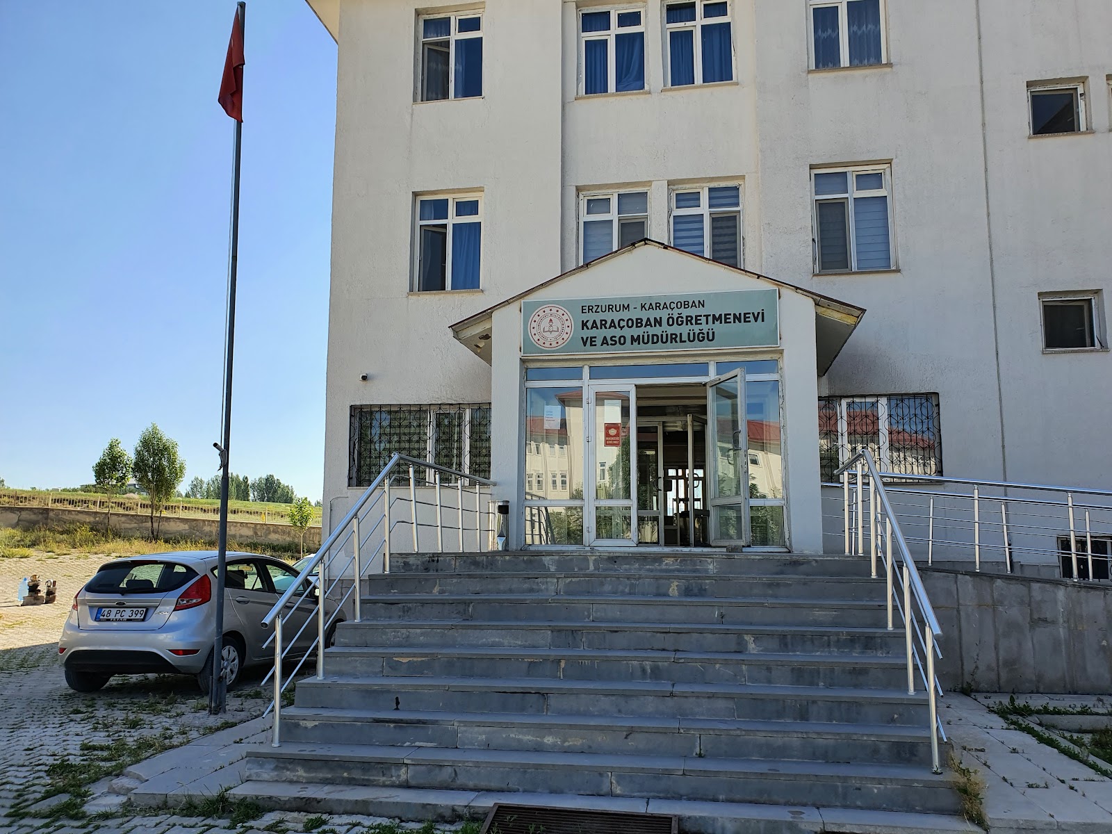 Karaçoban Öğretmenevi ve Akşam Sanat Okulu - Fotoğraf 3