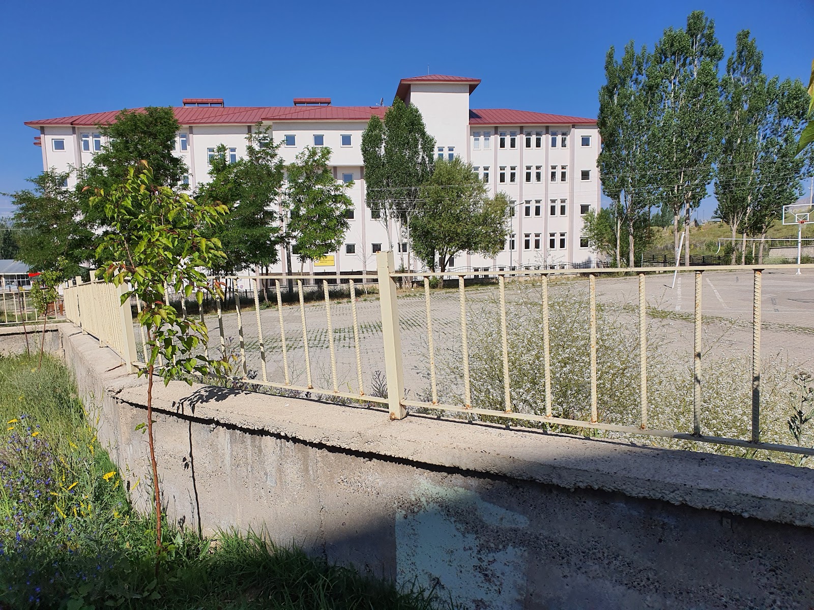 Karaçoban Öğretmenevi ve Akşam Sanat Okulu - Fotoğraf 5