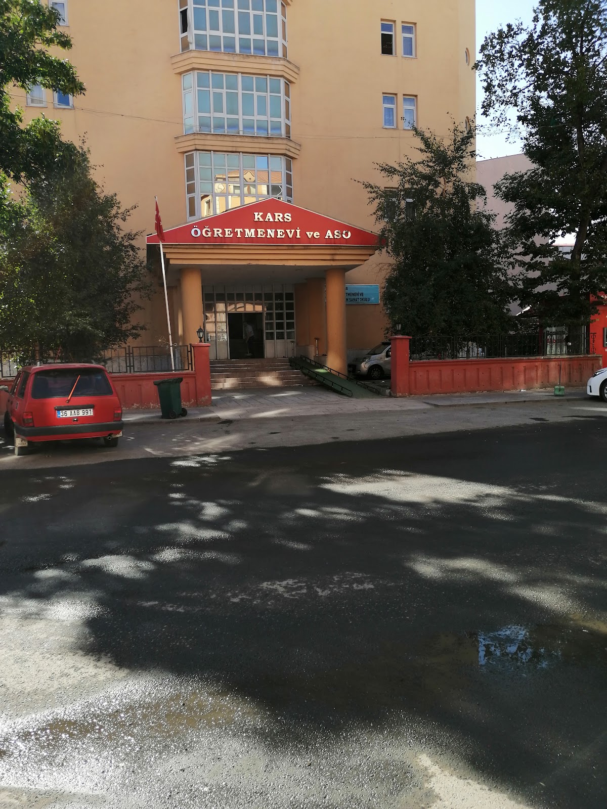 Kars Öğretmenevi ve Akşam Sanat Okulu - Fotoğraf 5
