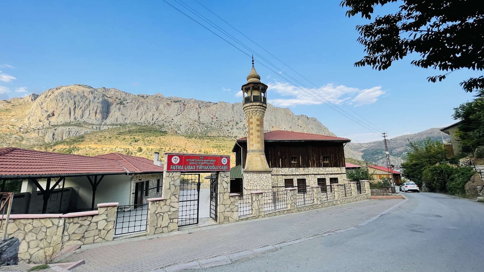 Kemaliye Öğretmenevi ve Akşam Sanat Okulu - Fotoğraf 4