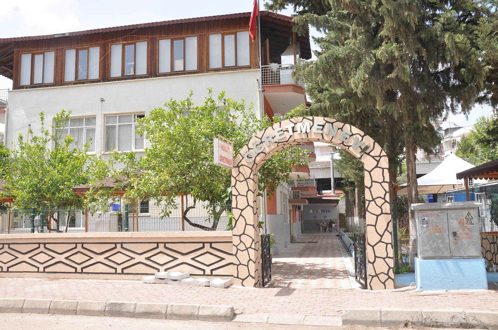 Kumluca Öğretmenevi ve Akşam Sanat Okulu - Fotoğraf 5