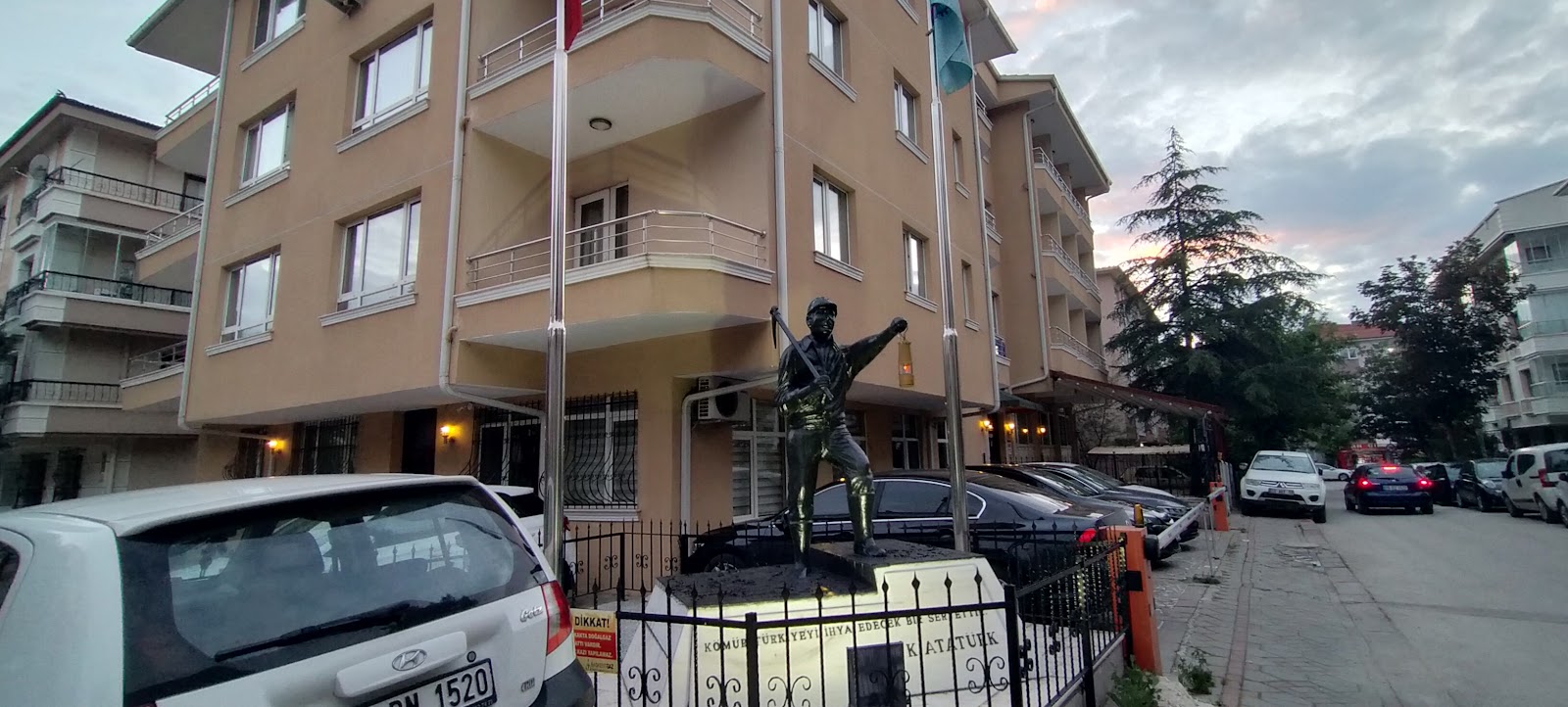Maden İşçileri Sendikası Misafirhanesi - Fotoğraf 2