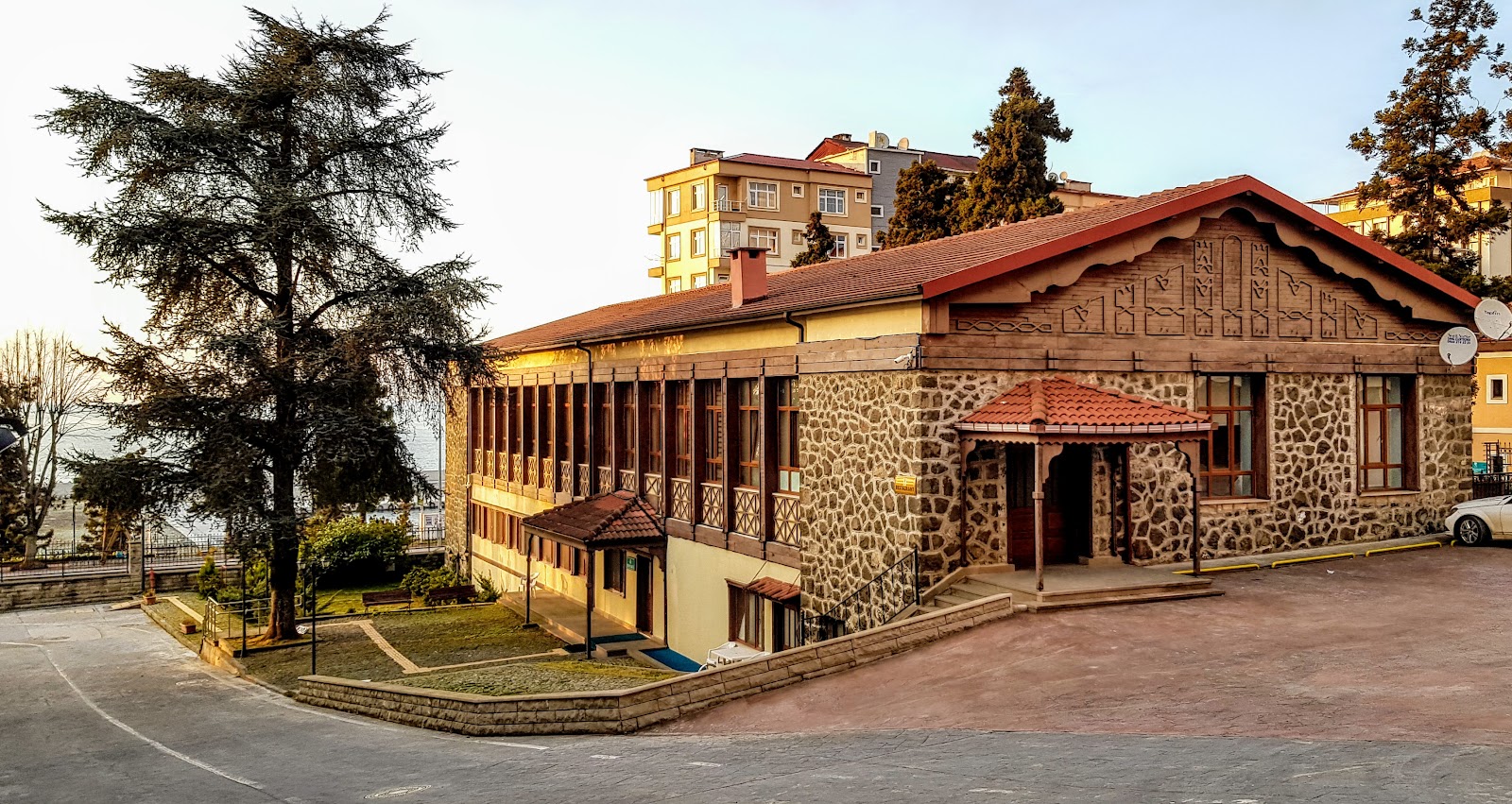 Recep Tayyip Erdoğan Üniversitesi Konukevi - Fotoğraf 2