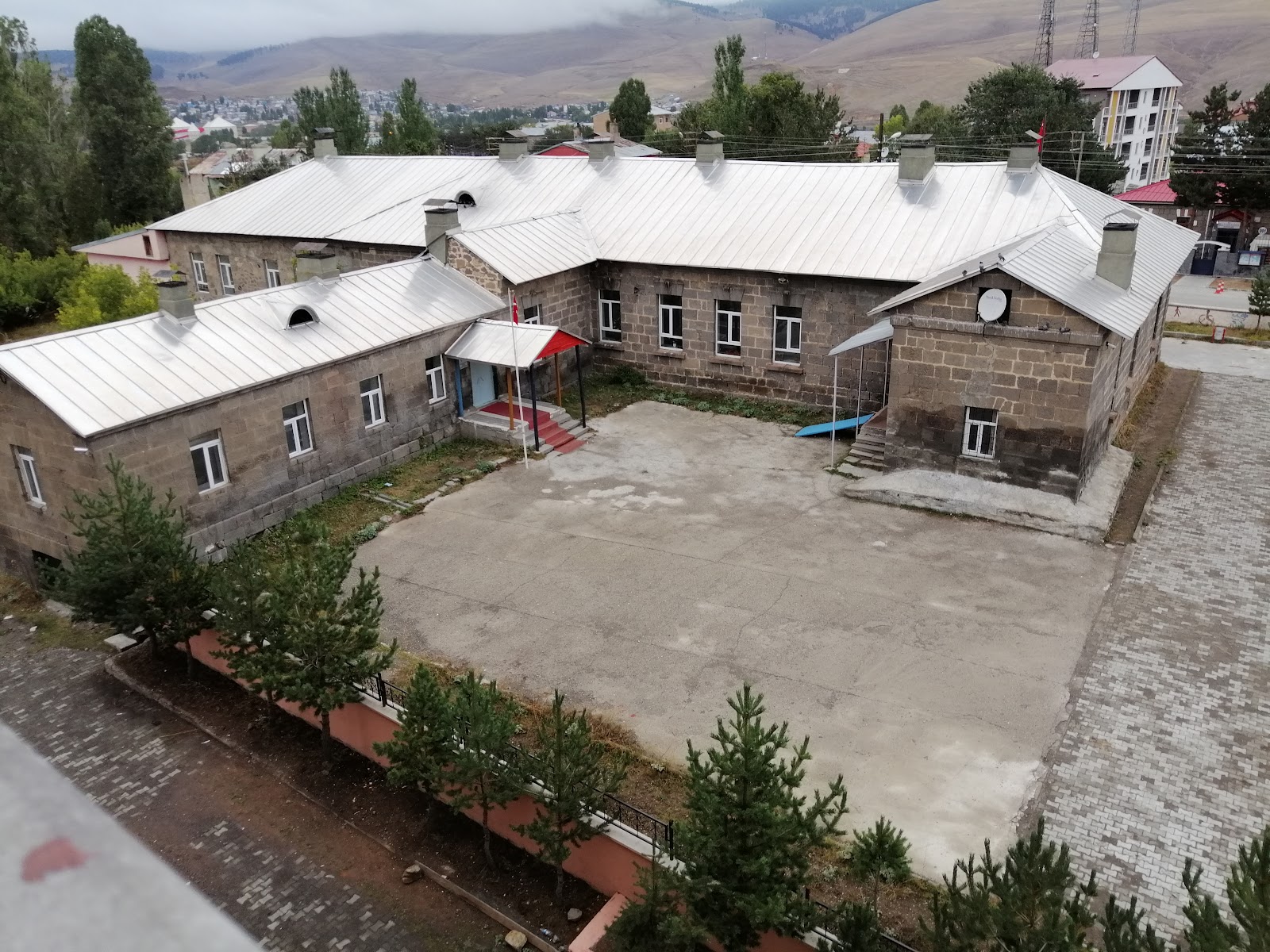 Sarıkamış Öğretmenevi ve Akşam Sanat Okulu - Fotoğraf 5