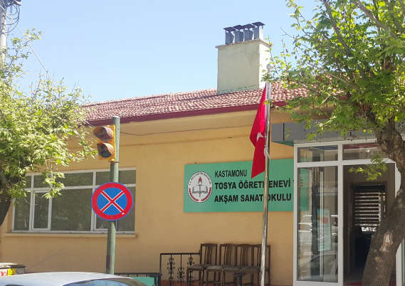 Kastamonu Şehit Şerifebacı Öğretmenevi ve Akşam Sanat Okulu - Fotoğraf 5