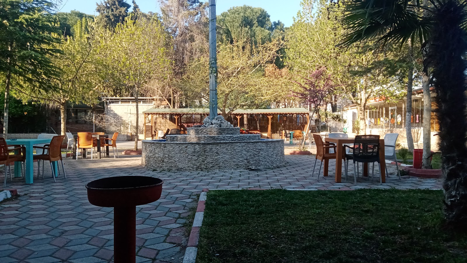 Soma Öğretmenevi ve Akşam Sanat Okulu - Fotoğraf 4