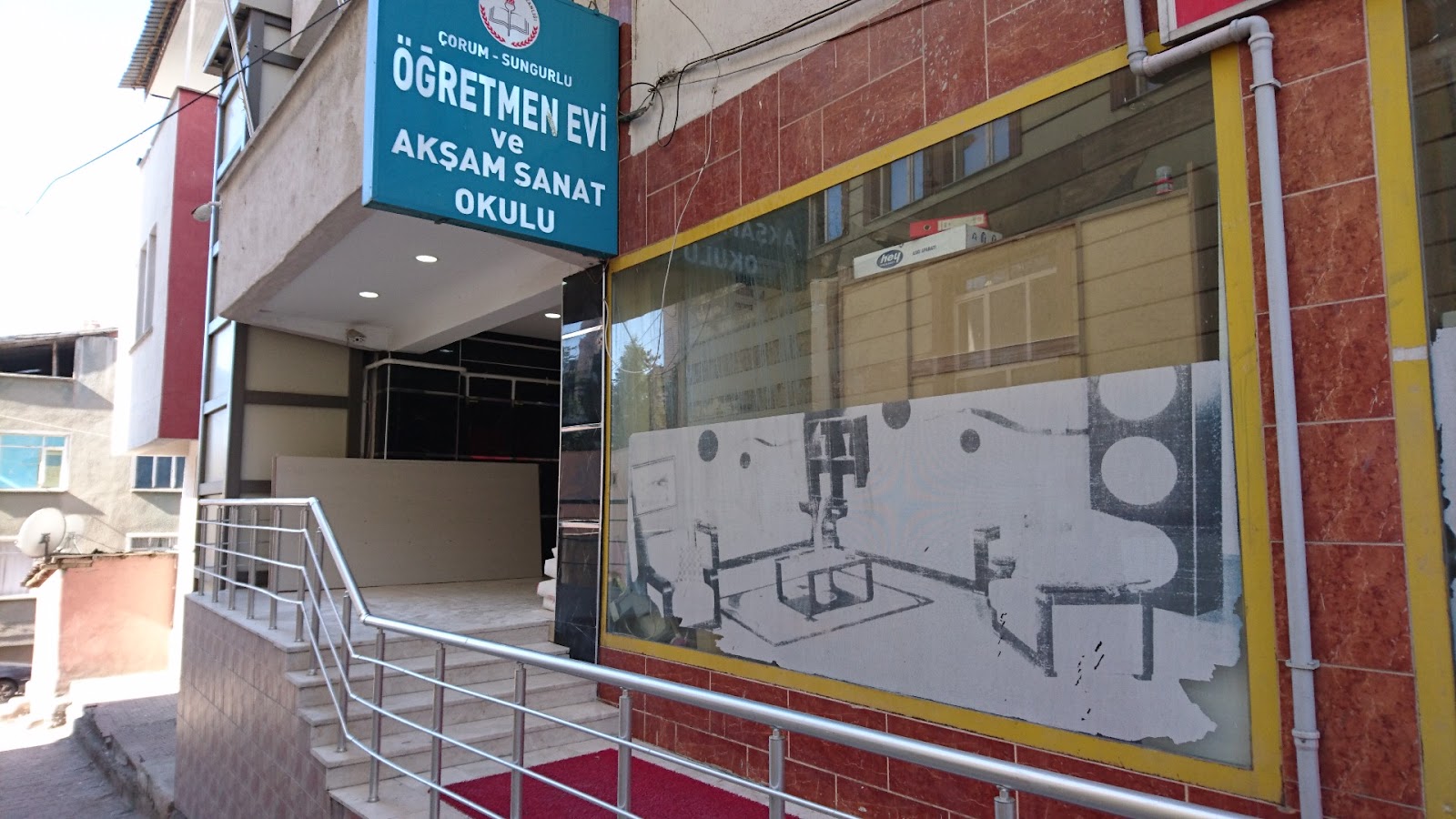 Sungurlu Öğretmenevi ve Akşam Sanat Okulu - Fotoğraf 2
