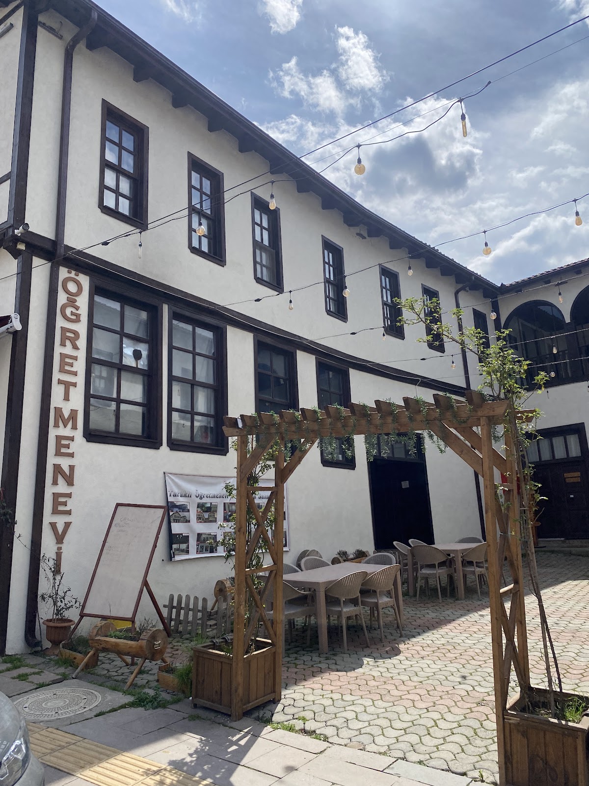 Taraklı Öğretmenevi ve Akşam Sanat Okulu - Fotoğraf 3