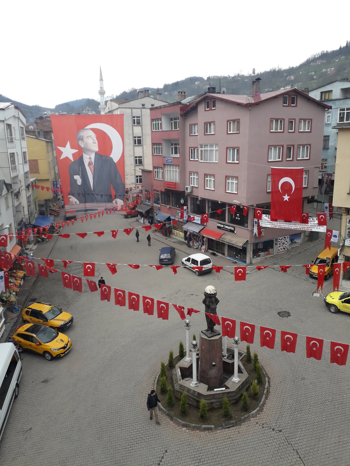 Tonya Öğretmenevi ve Akşam Sanat Okulu - Fotoğraf 5