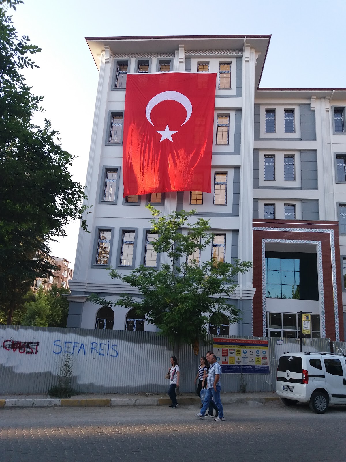 Uşak Öğretmenevi ve Akşam Sanat Okulu - Fotoğraf 4