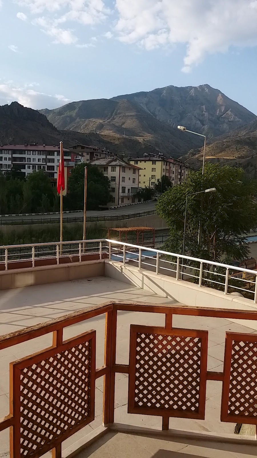 Uzundere Öğretmenevi ve Akşam Sanat Okulu - Fotoğraf 5