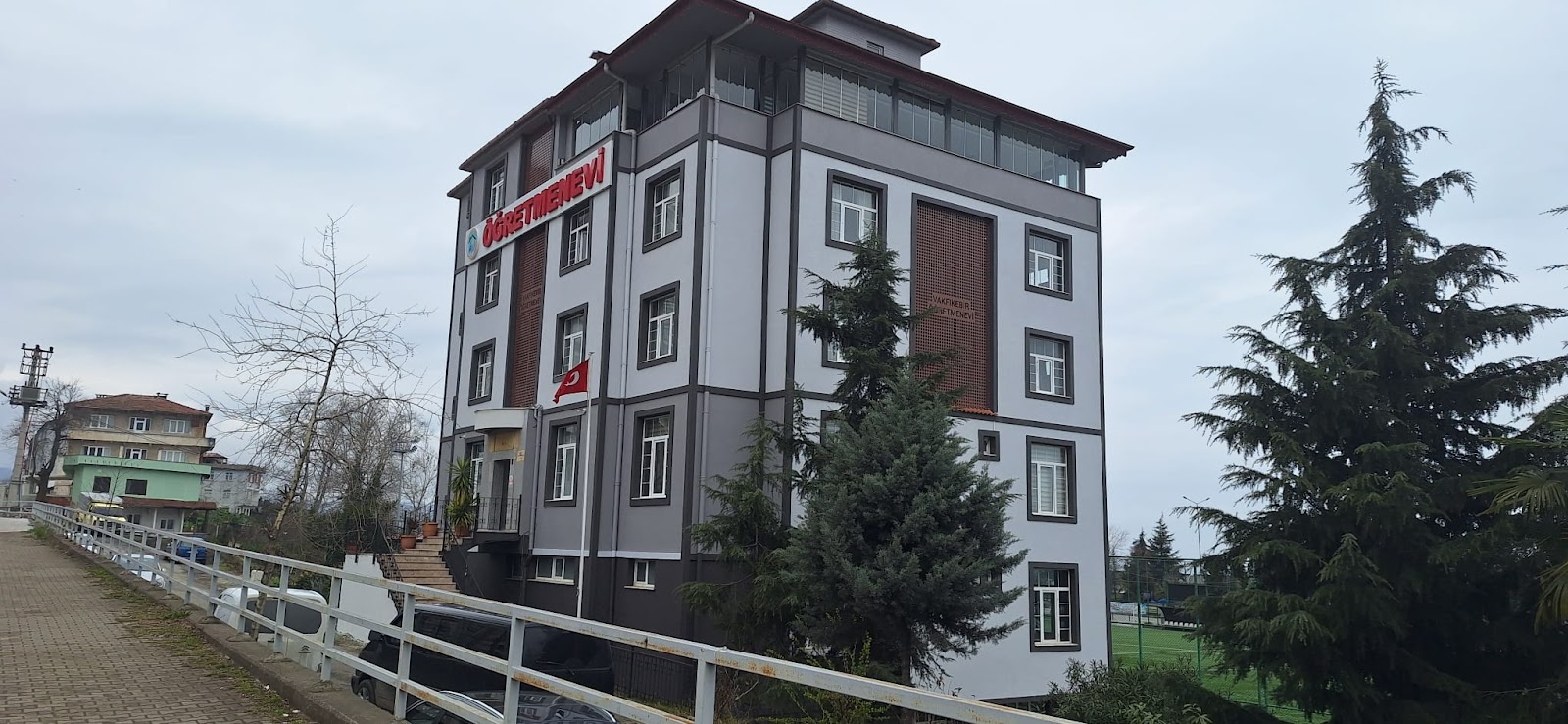 Vakfıkebir Öğretmenevi ve Akşam Sanat Okulu - Fotoğraf 3