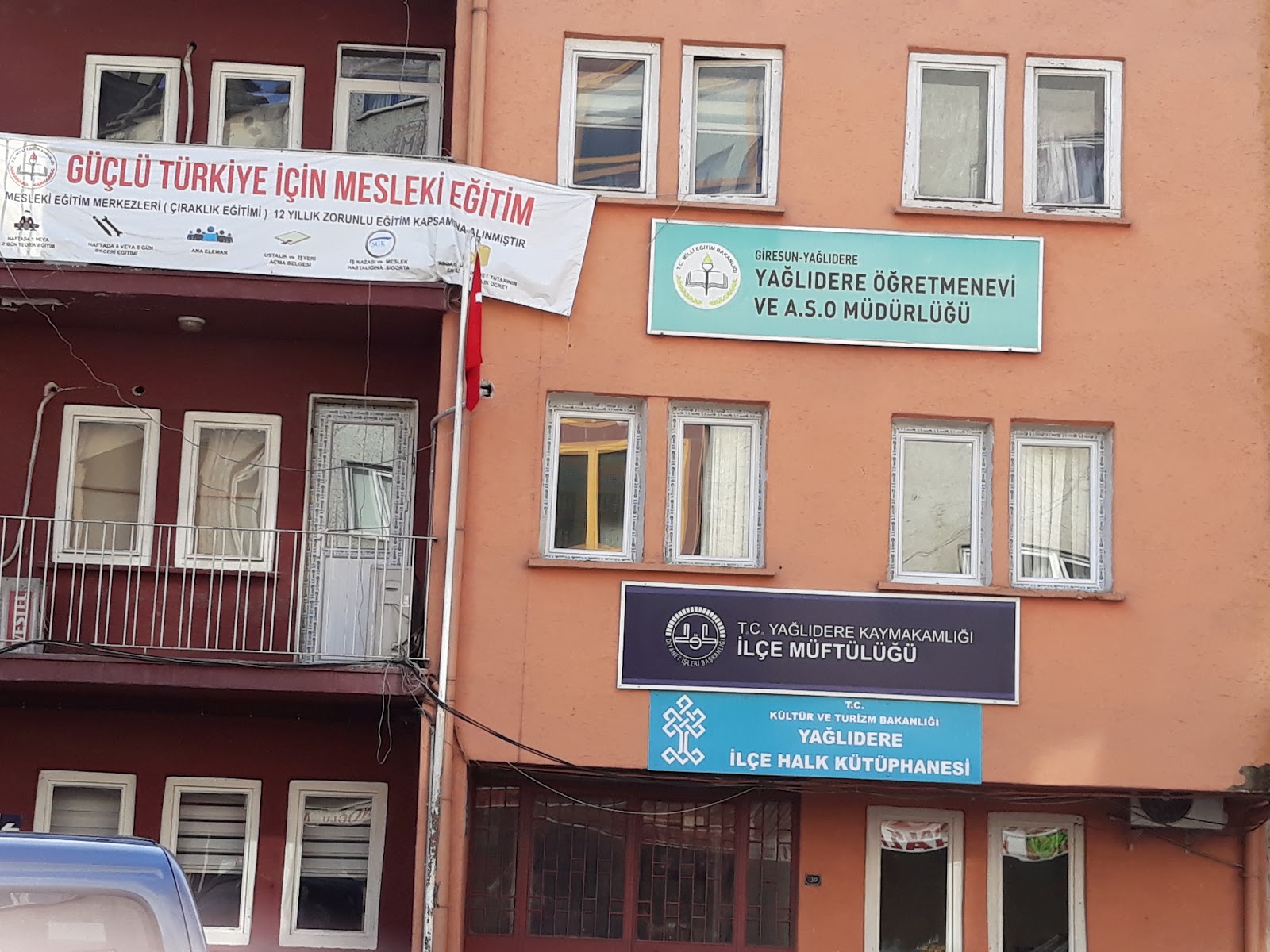 Yağlıdere Öğretmenevi ve Akşam Sanat Okulu - Fotoğraf 5