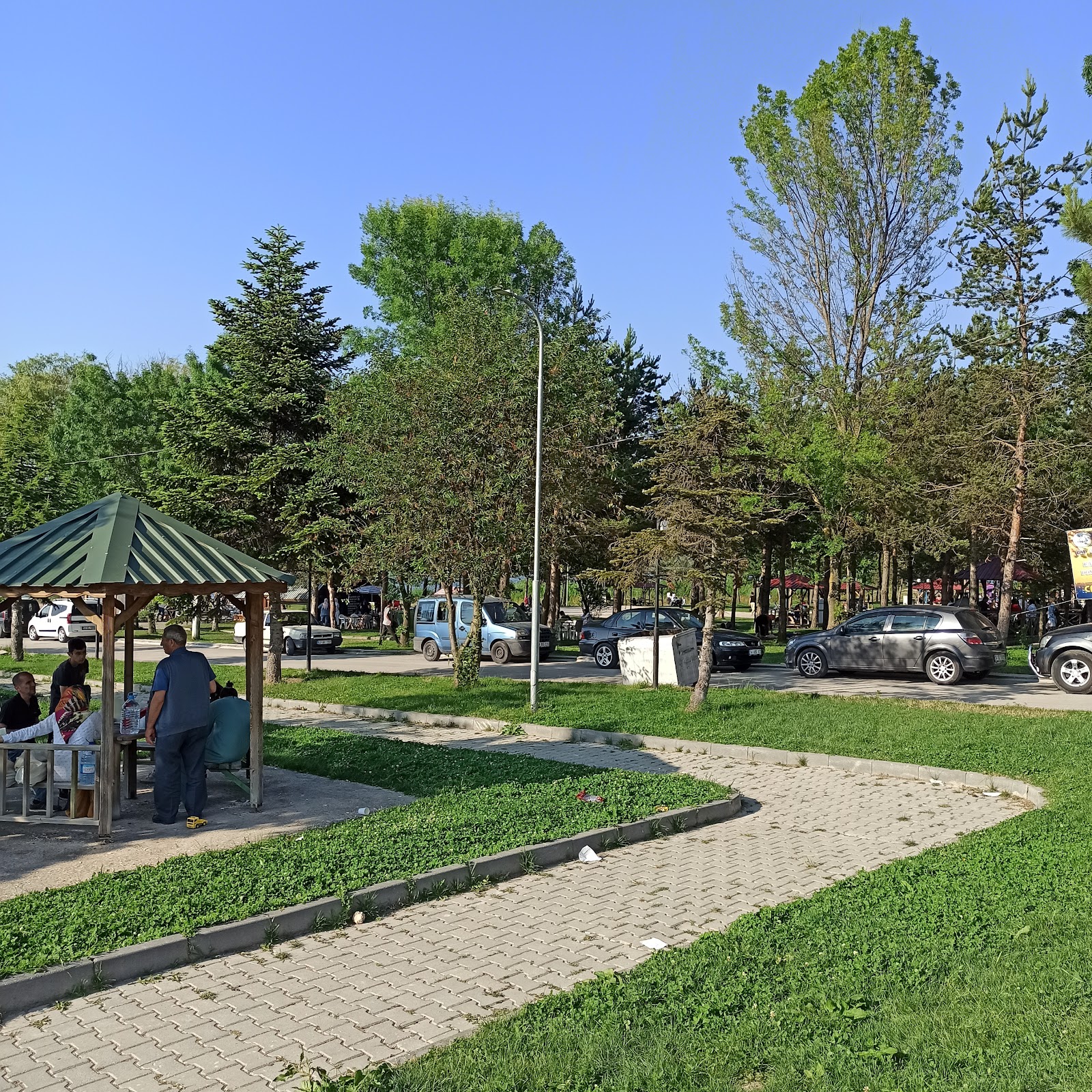 Yeniçağa Öğretmenevi ve Akşam Sanat Okulu - Fotoğraf 4