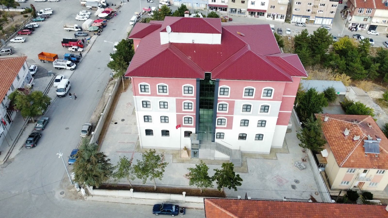 Yunak Öğretmenevi ve Akşam Sanat Okulu - Fotoğraf 2