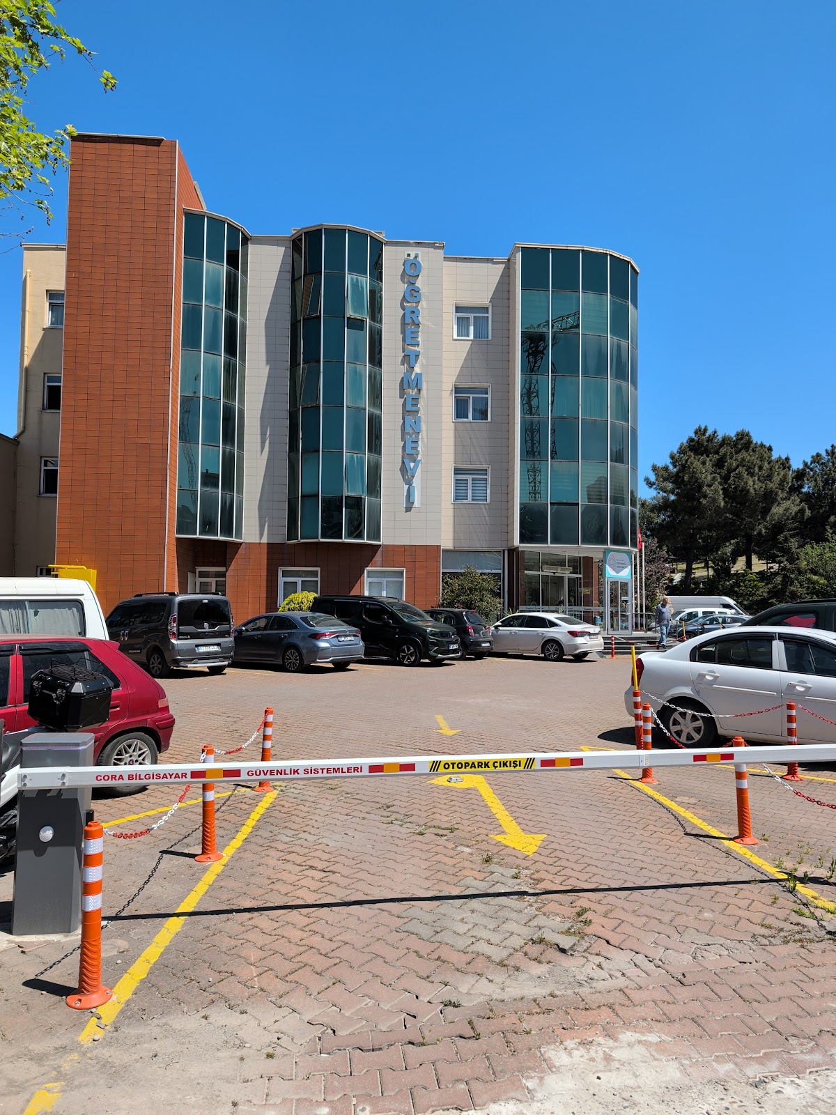 Zonguldak Öğretmenevi ve Akşam Sanat Okulu - Fotoğraf 3