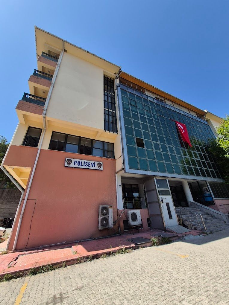 Artvin Polisevi dış cephe veya tesis görseli