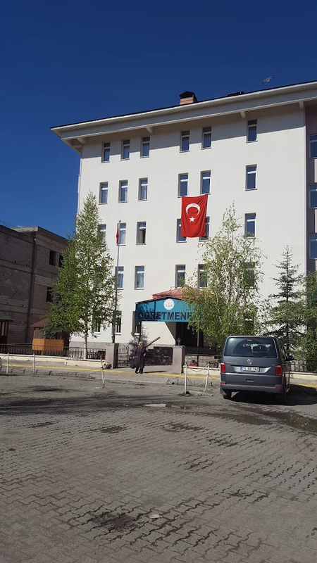 Ardahan Öğretmenevi ve Akşam Sanat Okulu fotoğrafı