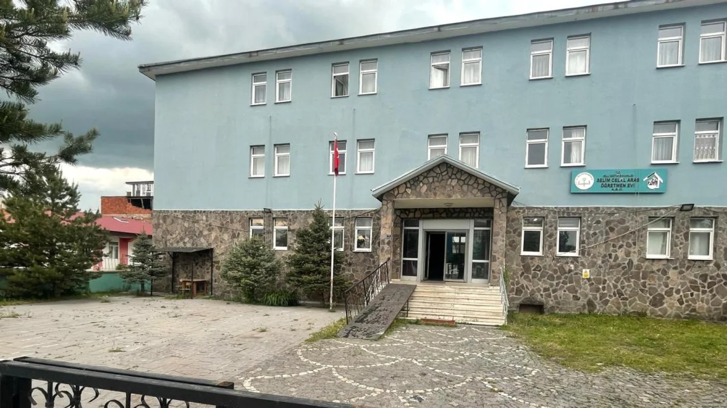 Selim Celal Aras Öğretmenevi ve Akşam Sanat Okulu fotoğrafı