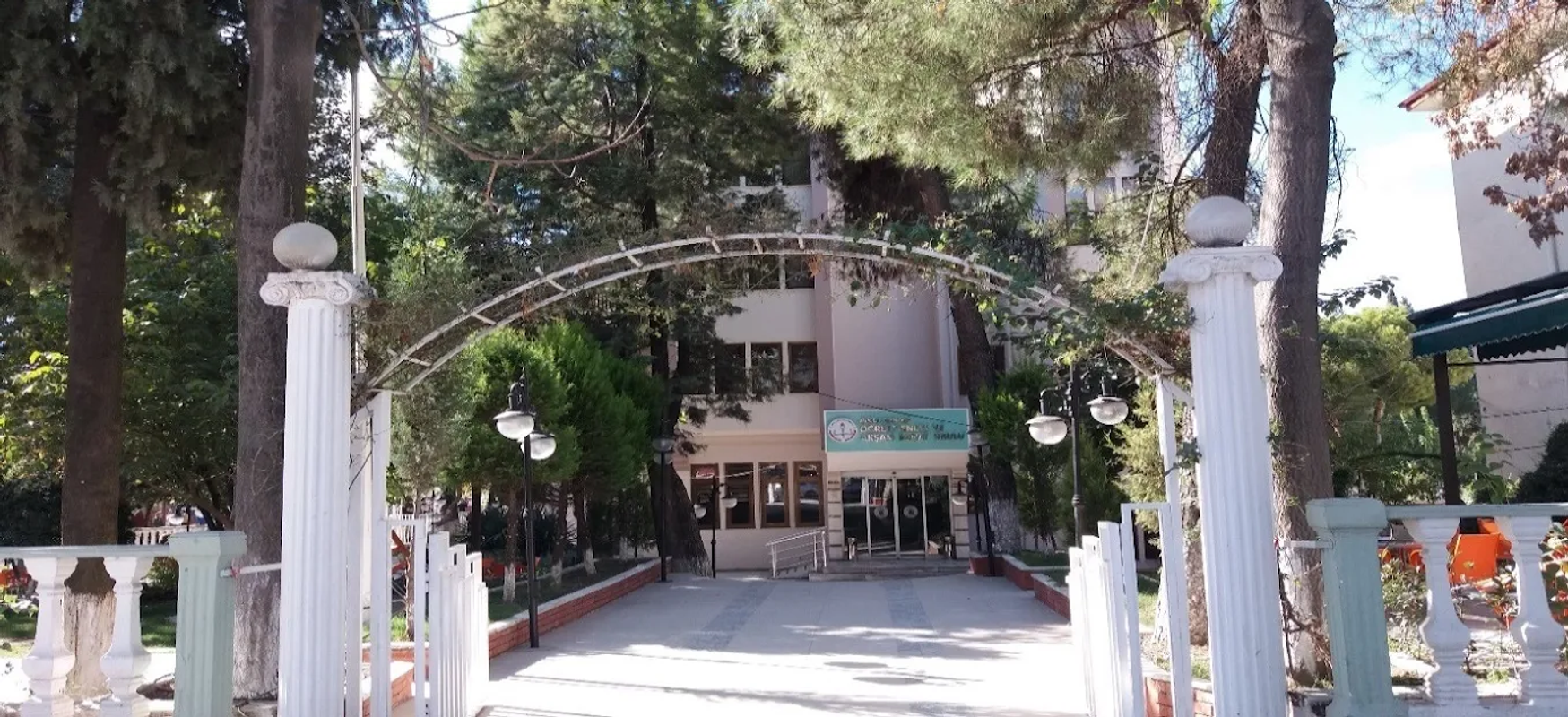 Menteşe Öğretmenevi ve Akşam Sanat Okulu fotoğrafı